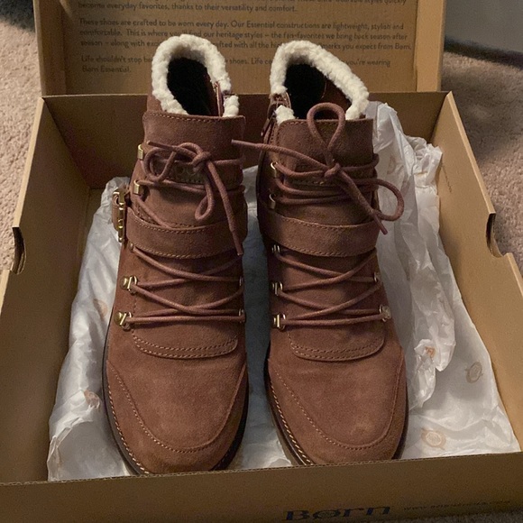 Brown lace up booties size 8.5 - Picture 5 of 11